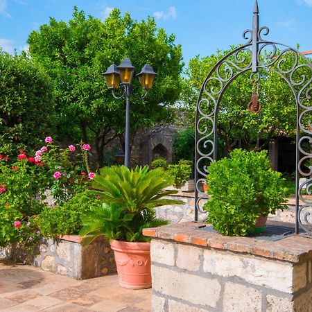 Torre Caetana Bed & Breakfast Minturno Exterior photo