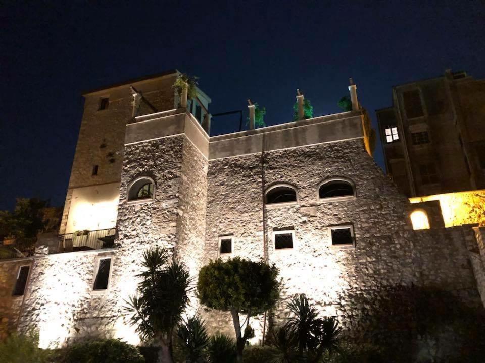 Torre Caetana Bed & Breakfast Minturno Exterior photo