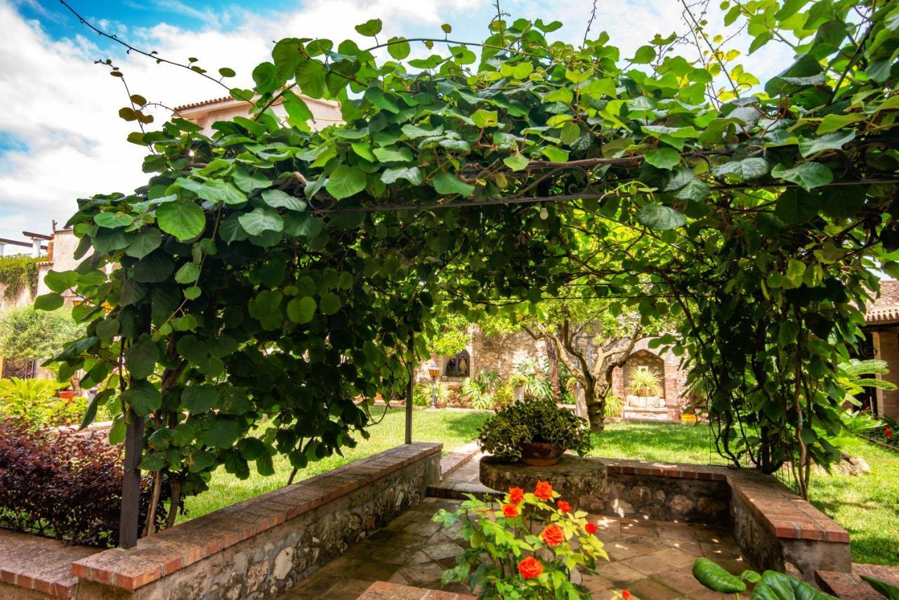 Torre Caetana Bed & Breakfast Minturno Exterior photo