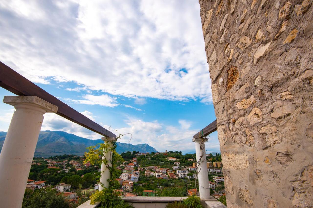 Torre Caetana Bed & Breakfast Minturno Exterior photo